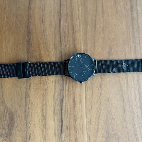 MVMT Black Marble Watch - Picture 6 of 6
